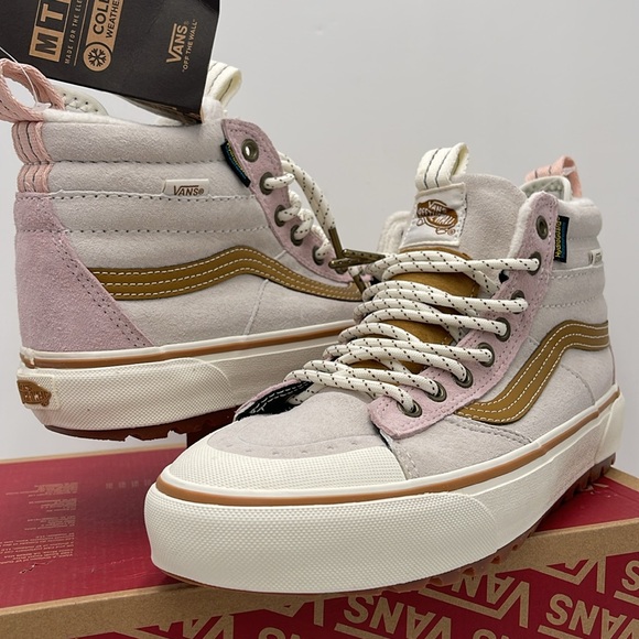 Vans WMNS Sk8-Hi Mte-2 Marshmallow/Multi
VN0A5HZZBP3 Lace Up Boots Cold Weather - Picture 8 of 16